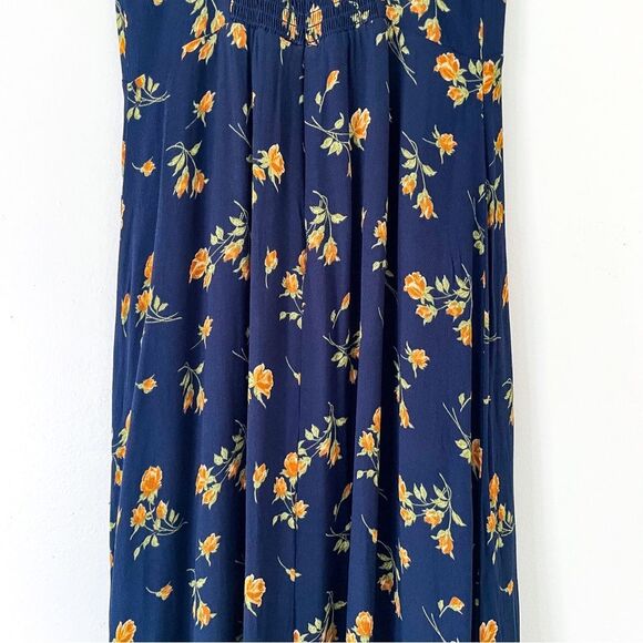 Reformation Nikita floral midi dress. - Picture 11 of 15